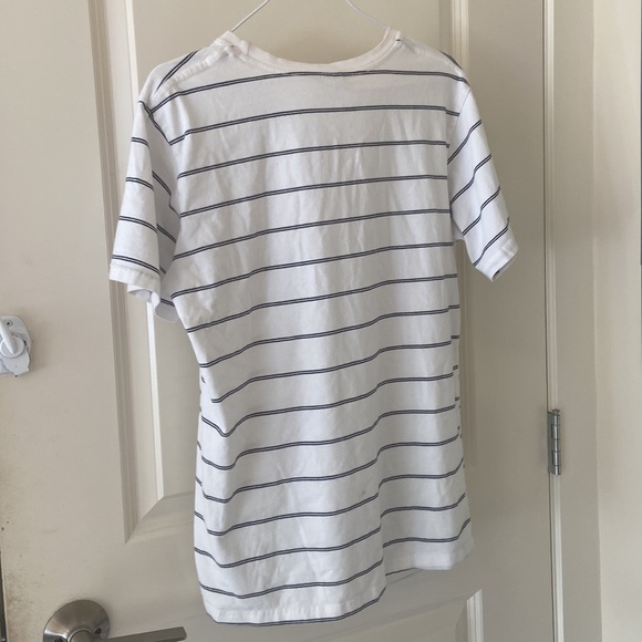 Champion Small Logo Striped T-Shirt in White - Picture 4 of 6